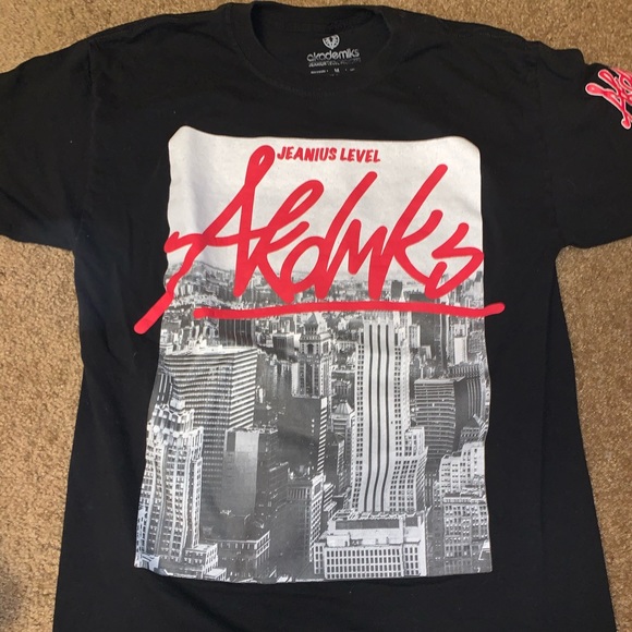 Akademiks tshirt - Picture 2 of 2